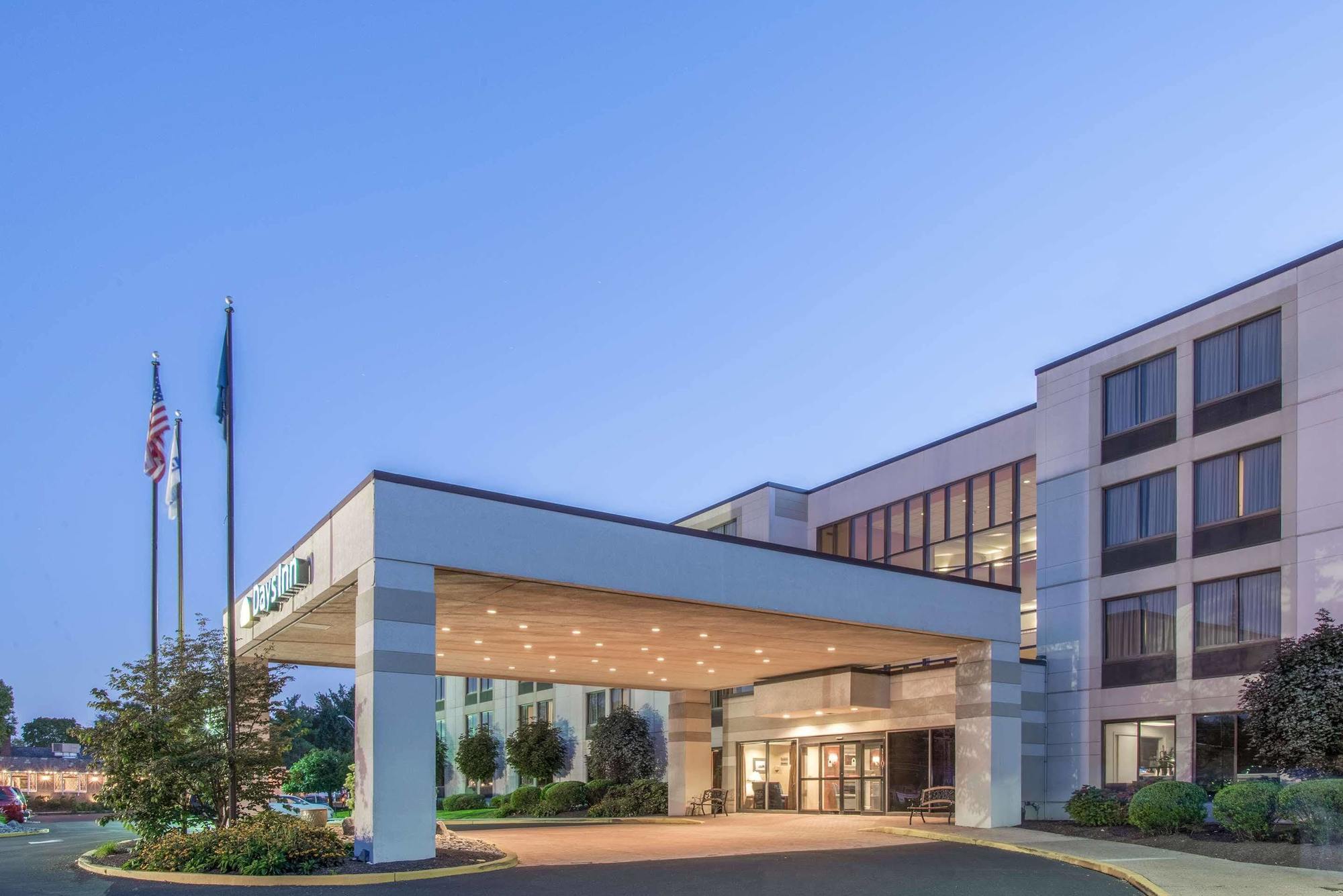 Days Inn By Wyndham Horsham Philadelphia Exterior foto
